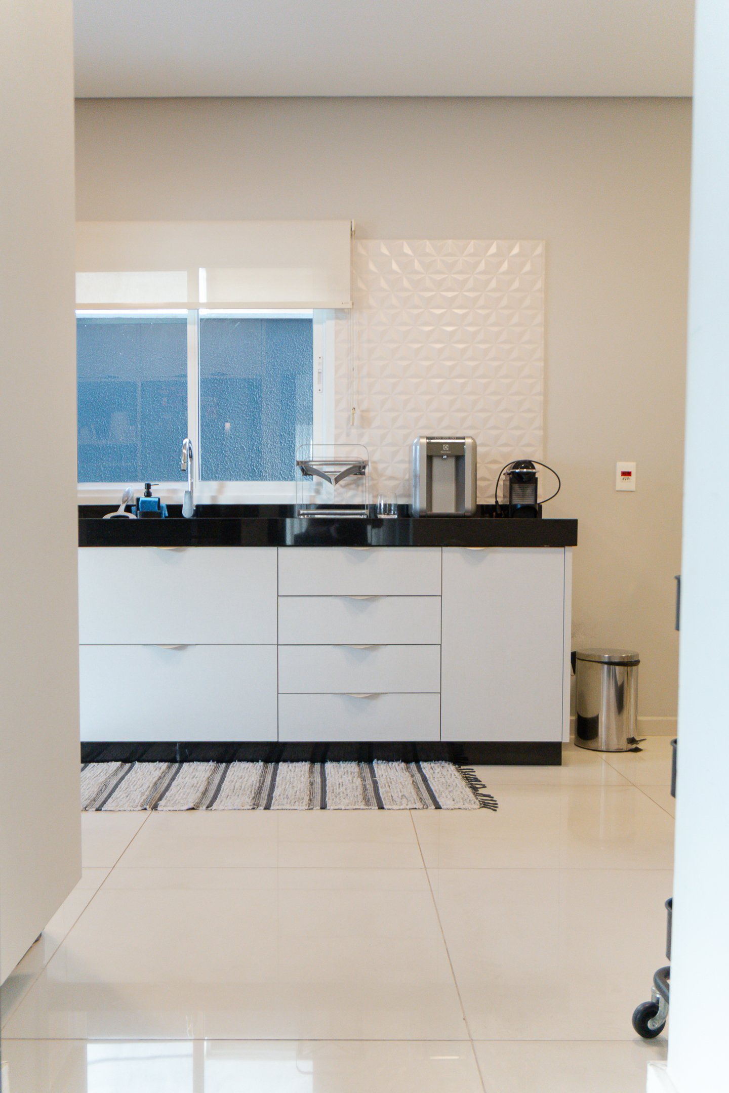 Casa Alto Padrão 323m² | 3 Suítes com Closet | Condomínio Mont Blanc