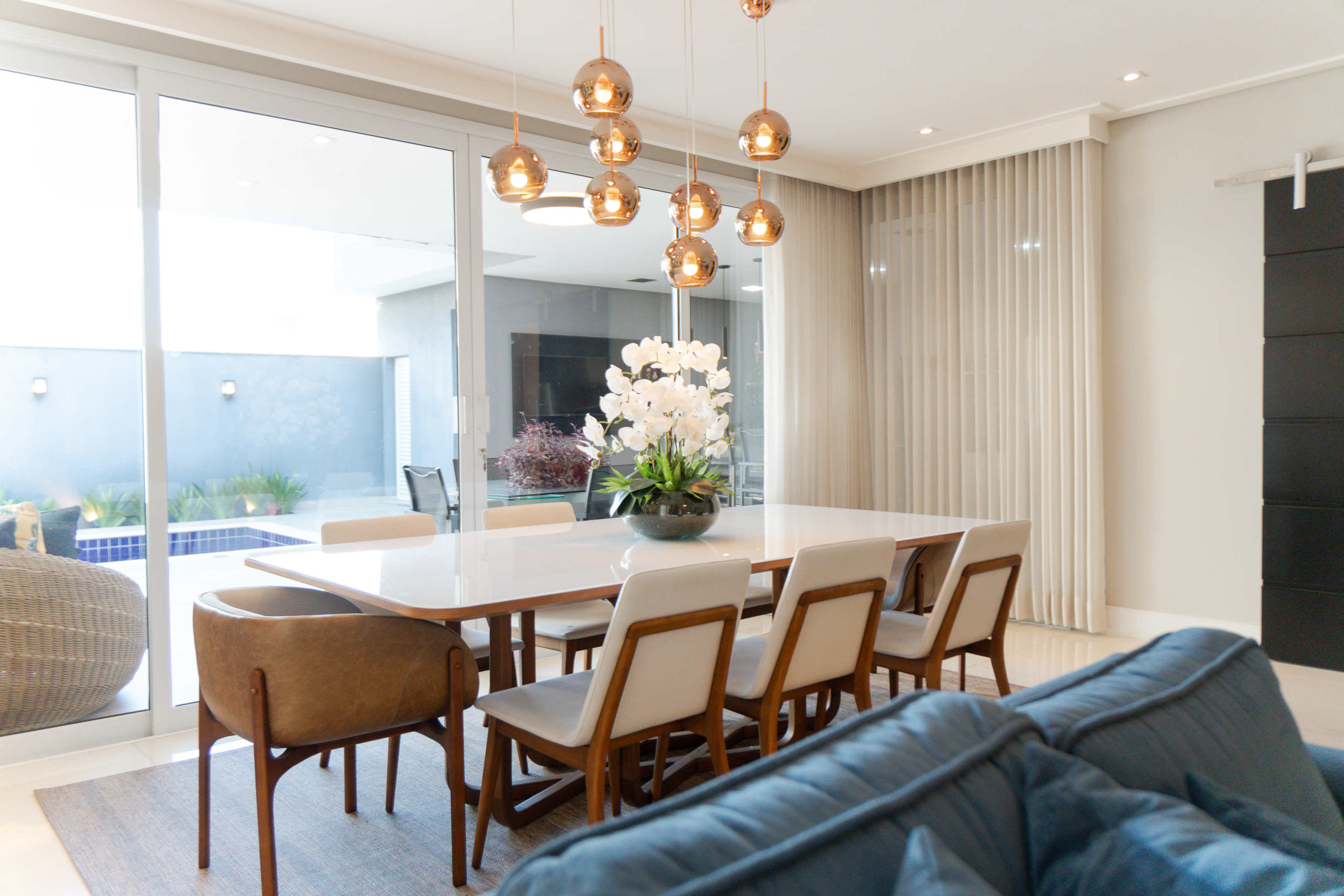 Casa Alto Padrão 323m² | 3 Suítes com Closet | Condomínio Mont Blanc