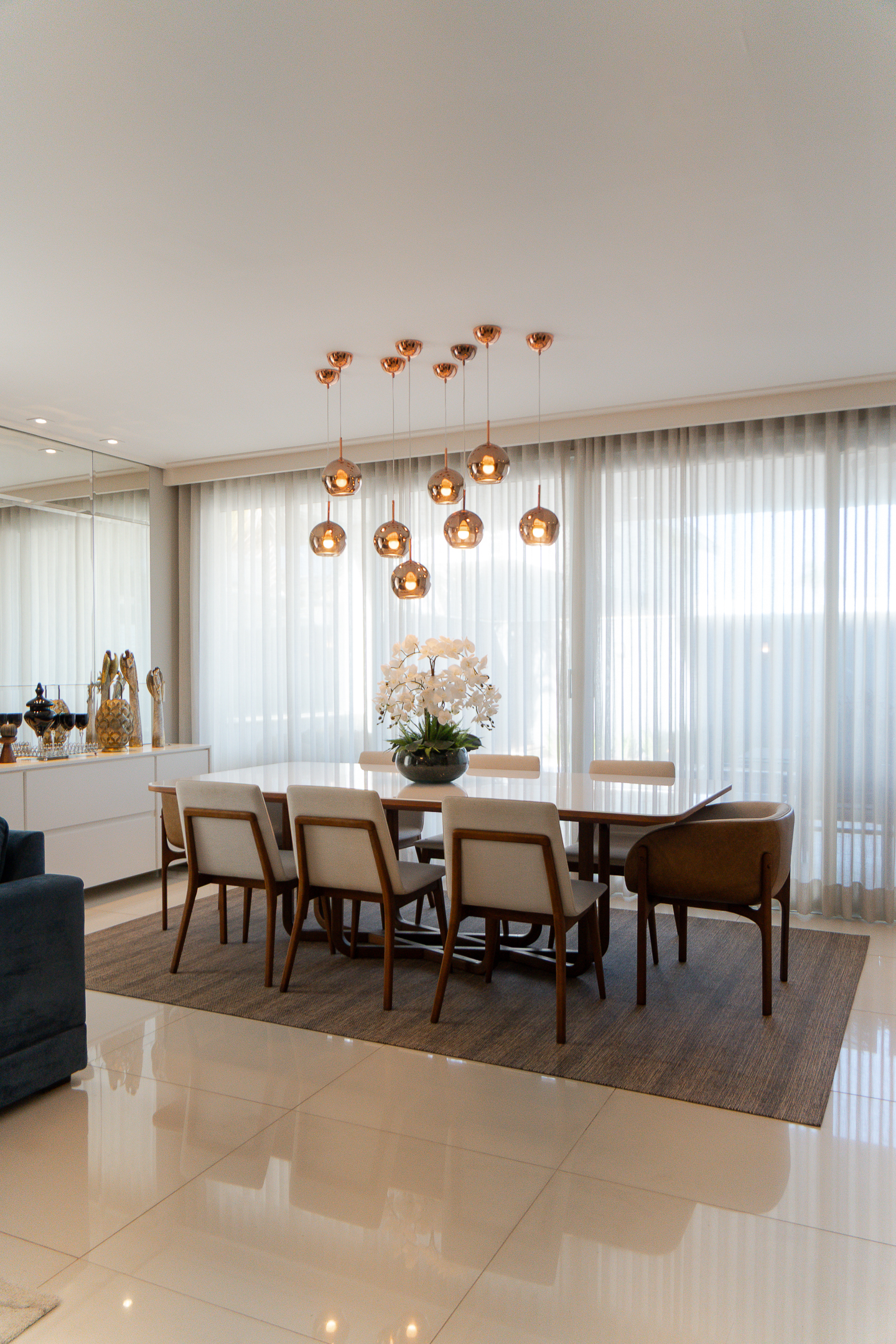 Casa Alto Padrão 323m² | 3 Suítes com Closet | Condomínio Mont Blanc