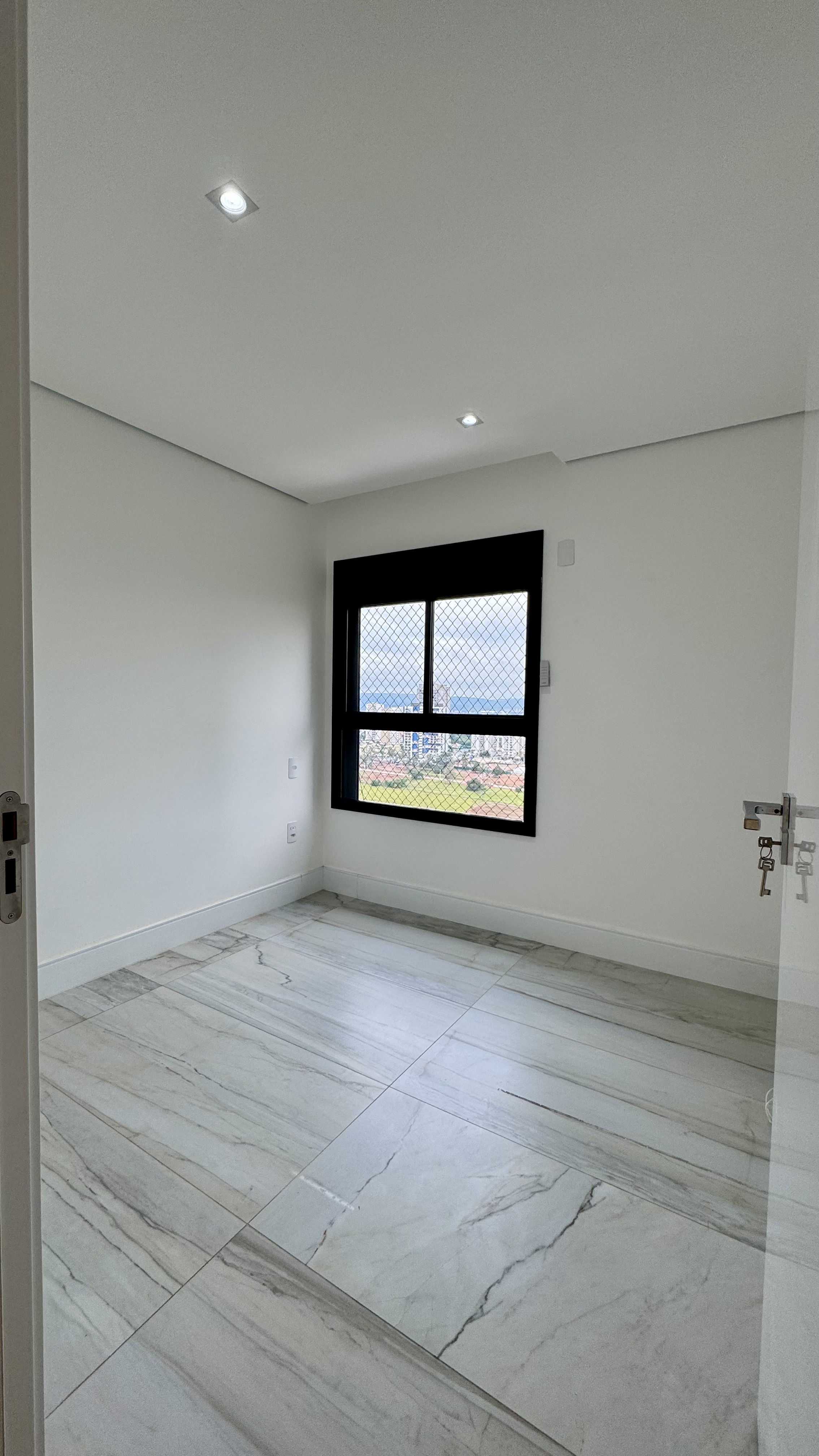 Apartamento 111m² no Campolim | Último andar com Vista Livre | 3 Quartos | Condomínio Avant-Garde