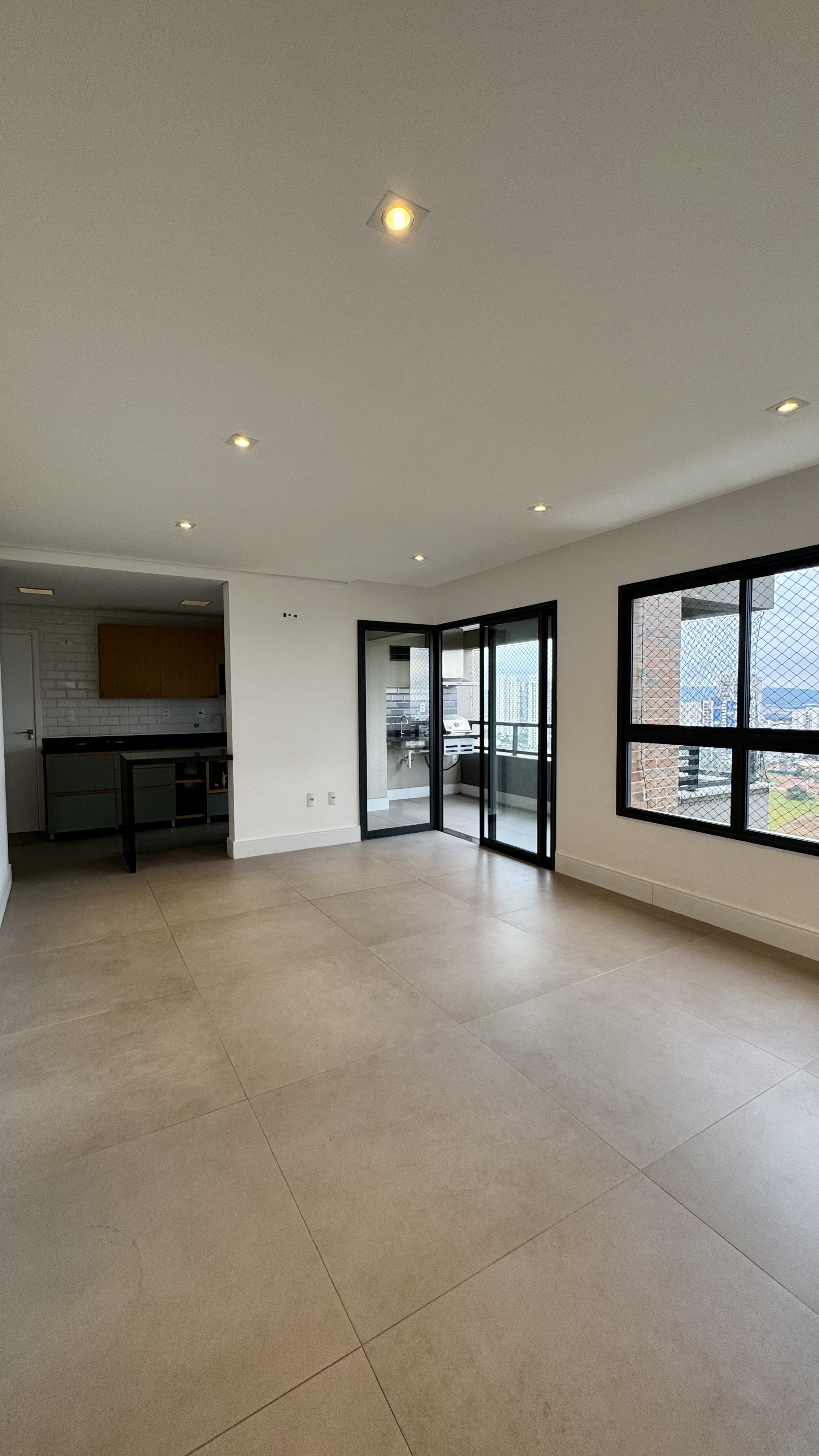 Apartamento 111m² no Campolim | Último andar com Vista Livre | 3 Quartos | Condomínio Avant-Garde
