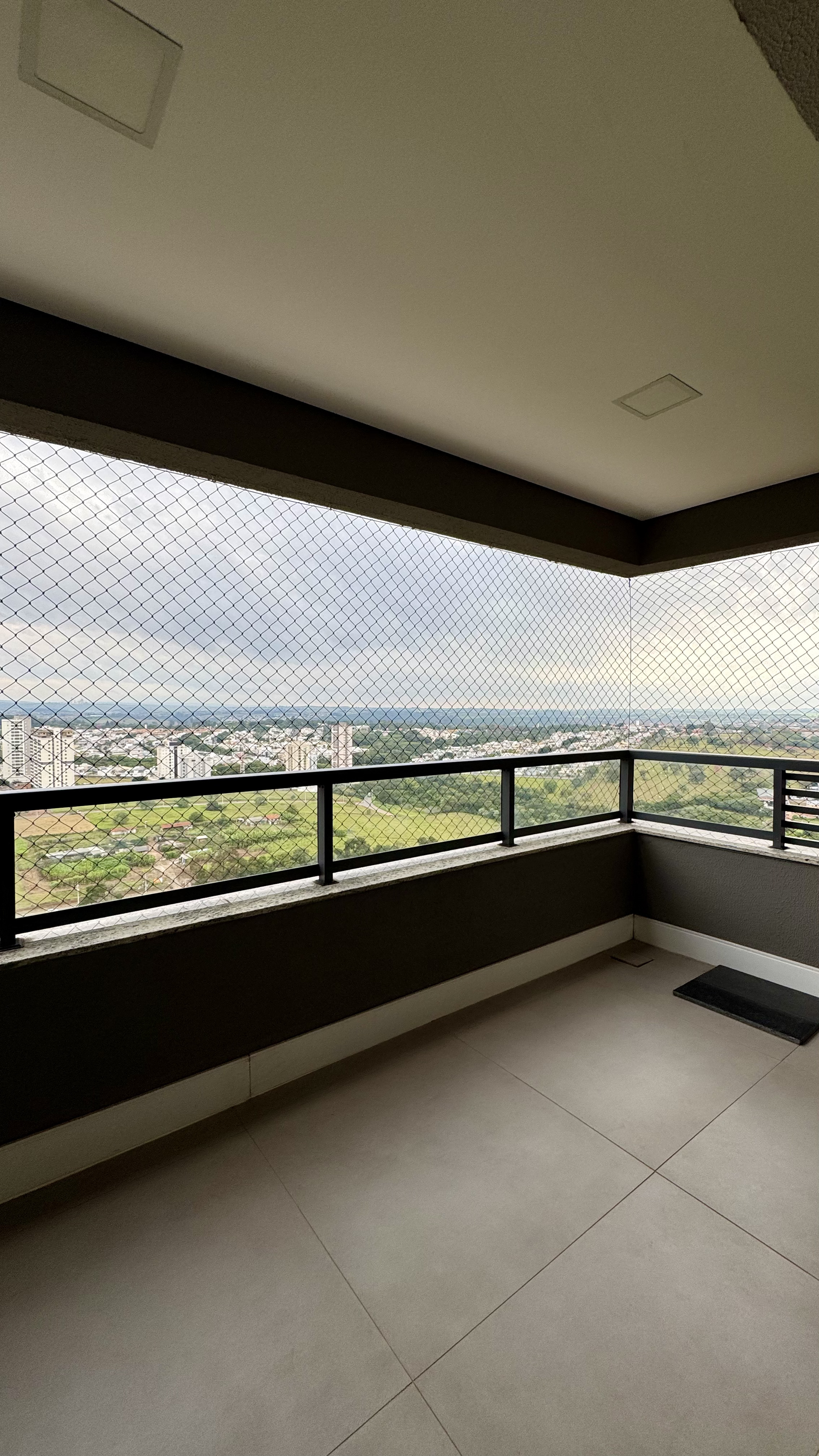 Apartamento 111m² no Campolim | Último andar com Vista Livre | 3 Quartos | Condomínio Avant-Garde
