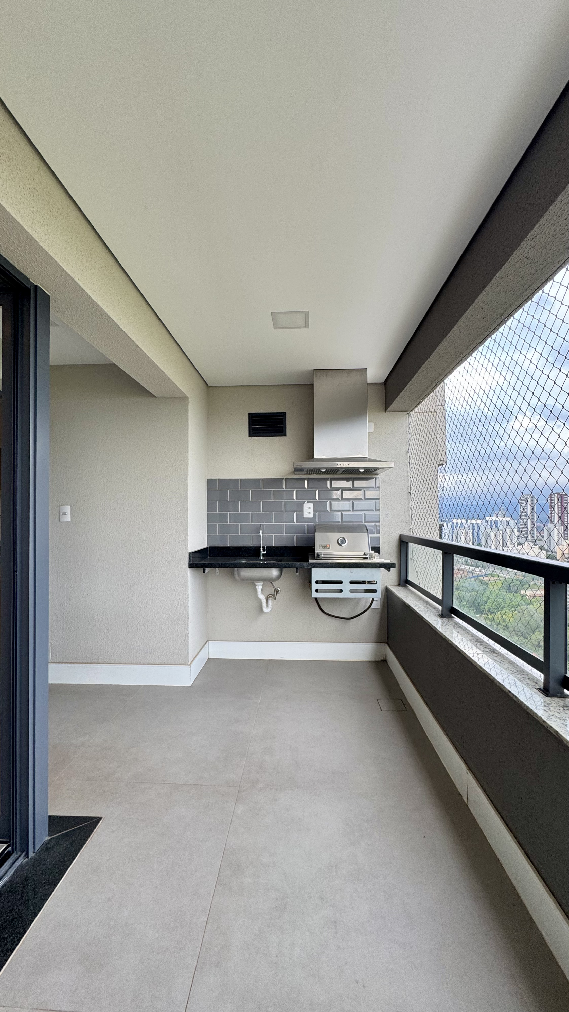 Apartamento 111m² no Campolim | Último andar com Vista Livre | 3 Quartos | Condomínio Avant-Garde