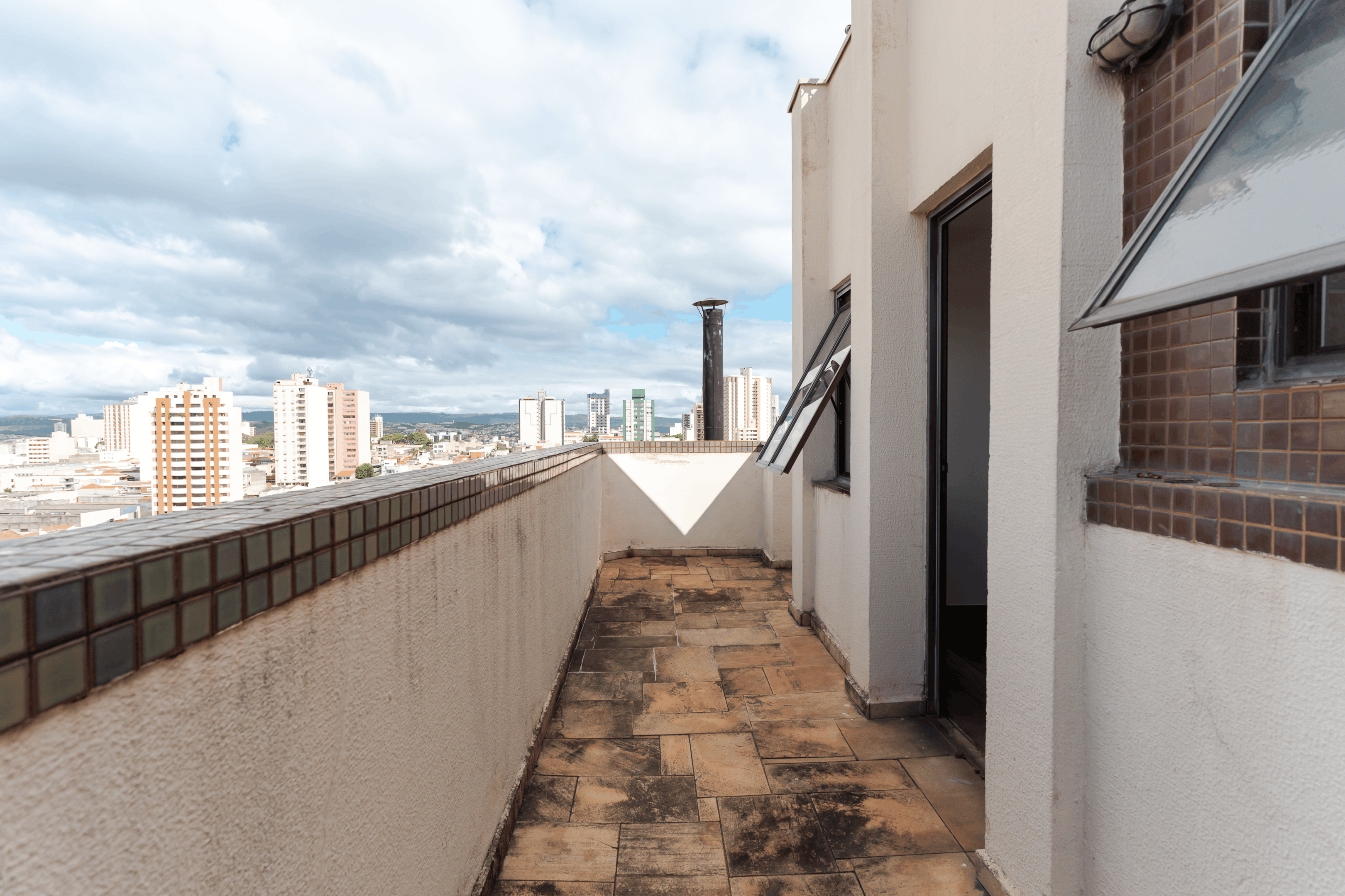 Cobertura Duplex 240 m² - 3 Suítes - Vista Panorâmica - Centro de Sorocaba