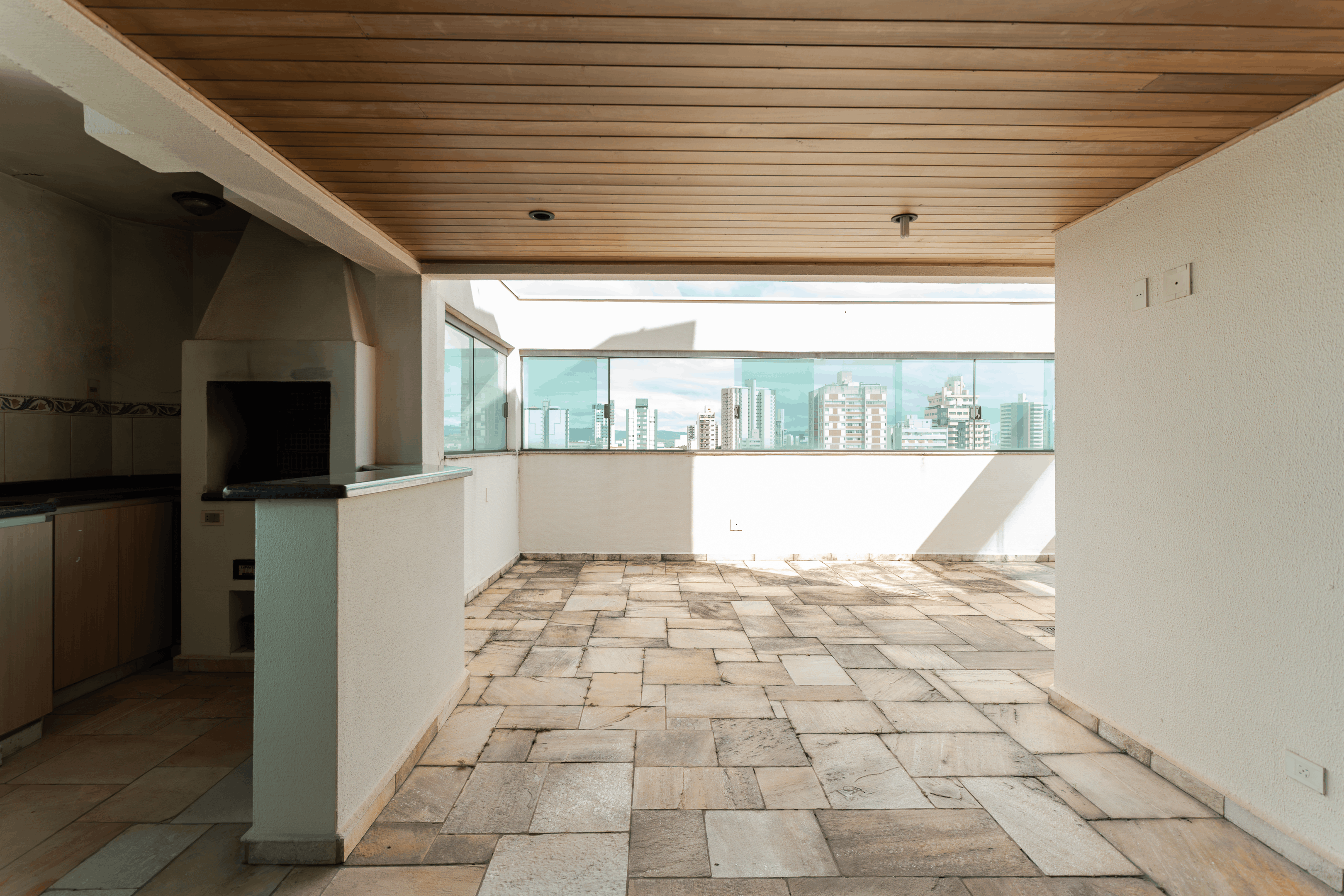 Cobertura Duplex 240 m² - 3 Suítes - Vista Panorâmica - Centro de Sorocaba