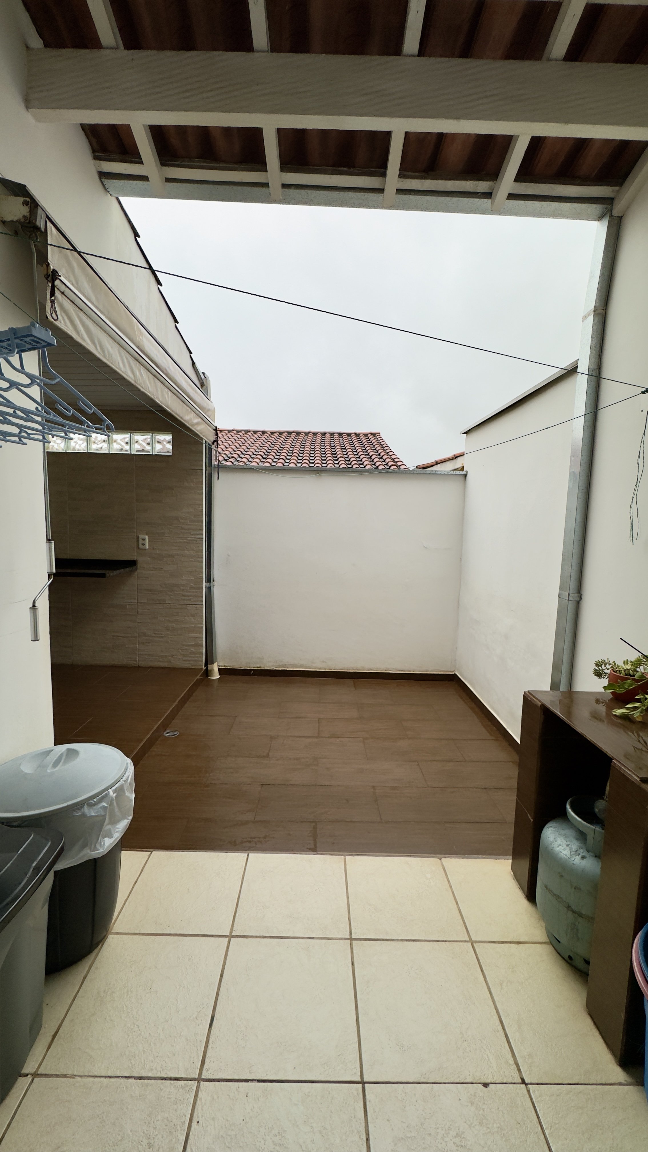 Casa Térrea 130m² | Espaço Gourmet Coberto | Aceita FGTS | Condomínio Bosque de Sevilla